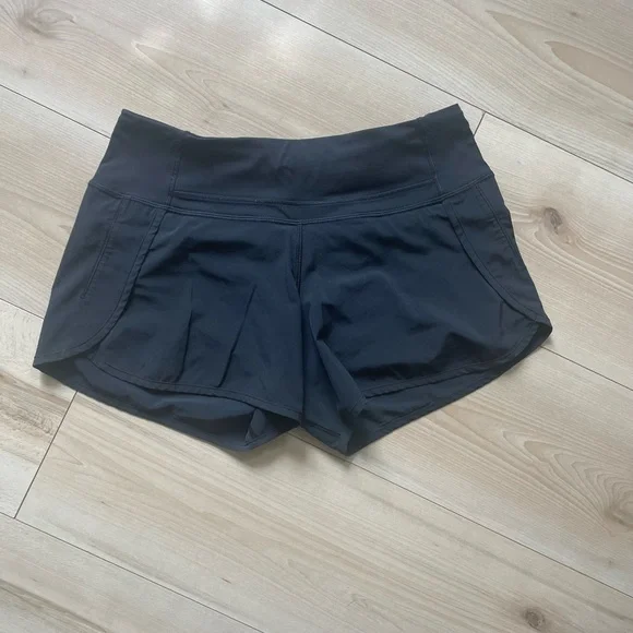 Lululemon Speed Up Shorts 4" Black Size 4 - Picture 2 of 6